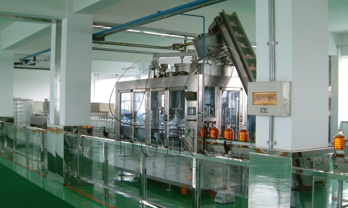 成品油灌裝機